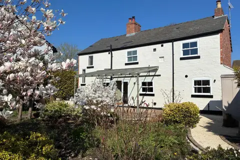 4 bedroom detached house, Humbug Cottage, 108 Nottingham Road, Borrowash